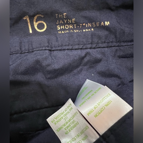 Woman's Lilly Pulitzer The Jayne Shorts Size 16 - Picture 4 of 7